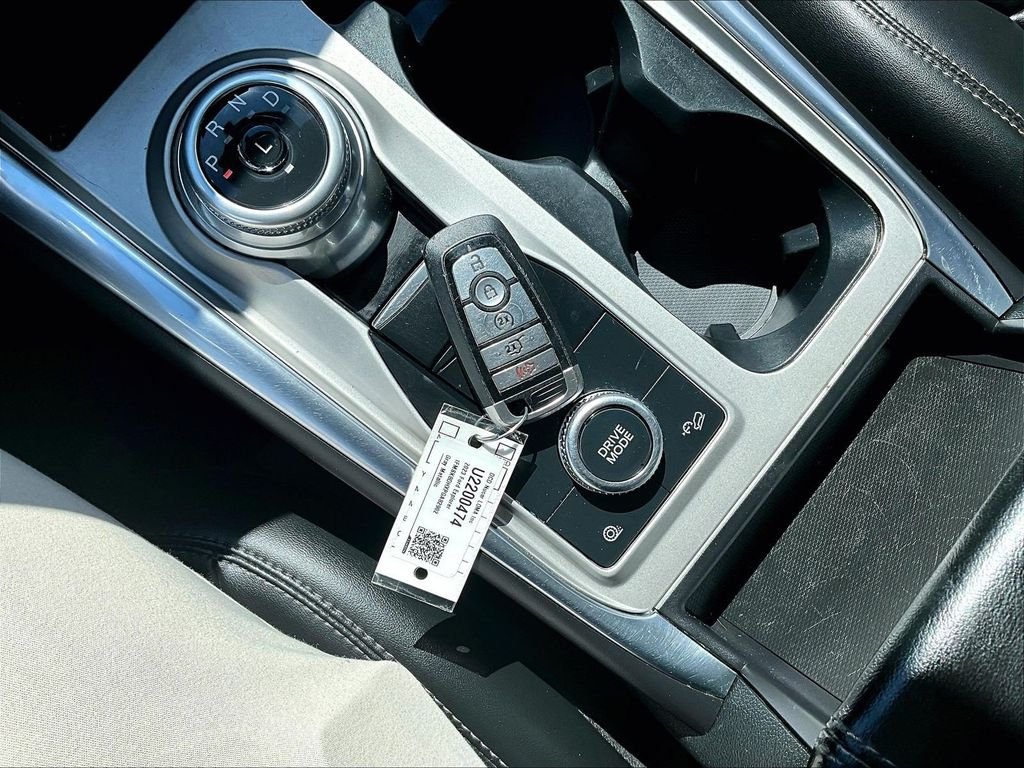 Used 2023 Gray Ford XLT image 32