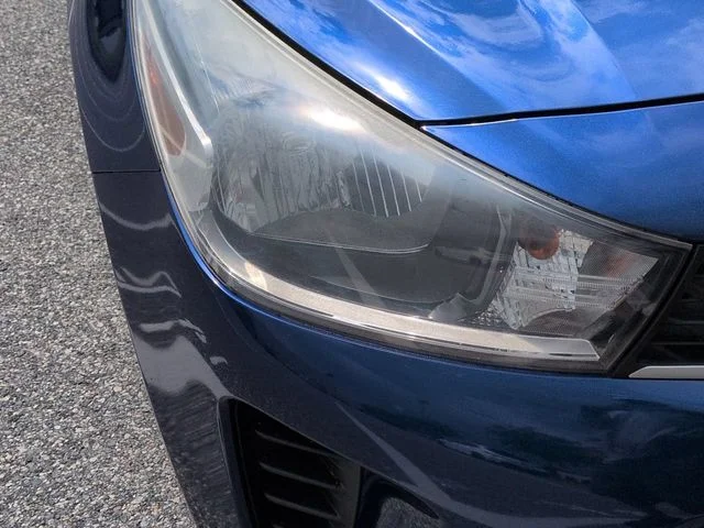 Used 2019 Blue Kia S image 10