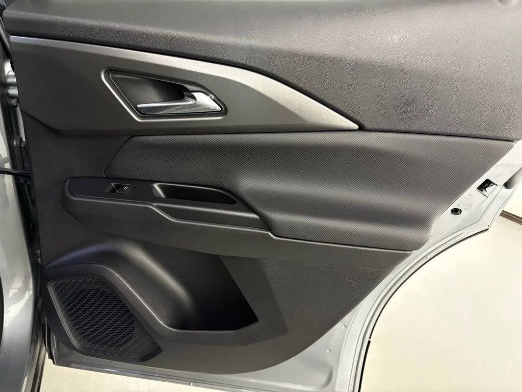 2026 Chevrolet Equinox EV 1LT - Photo 40
