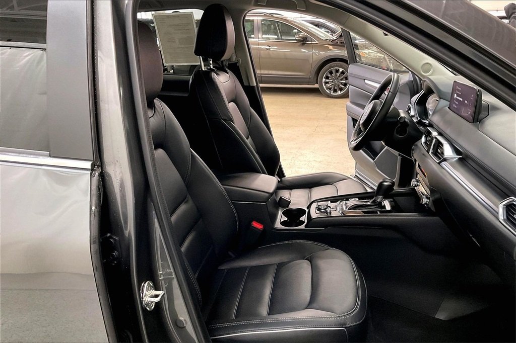 2025 MAZDA CX-5 - Image 5