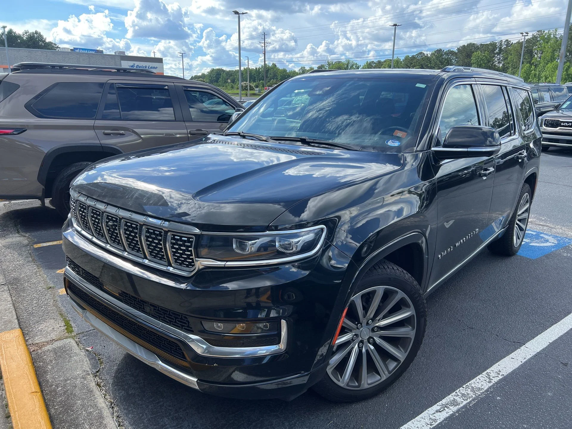 2022 Jeep Grand Wagoneer Series I 4WD's photo