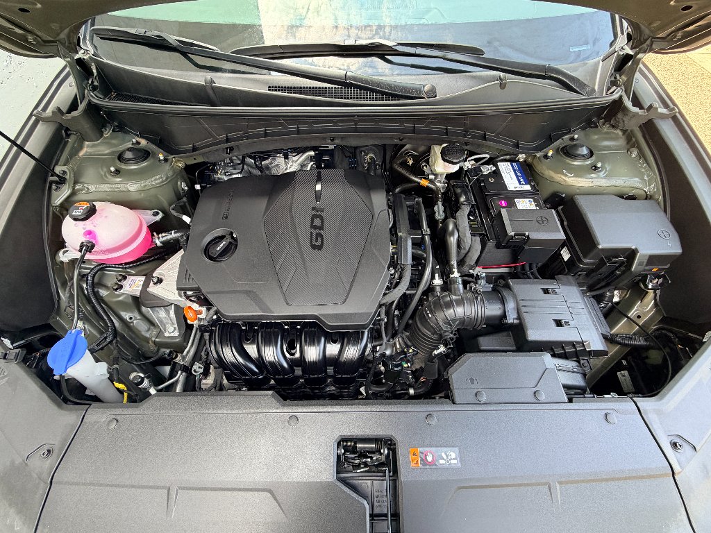 Certified Used 2025 Rockwood Green Hyundai SEL image 28
