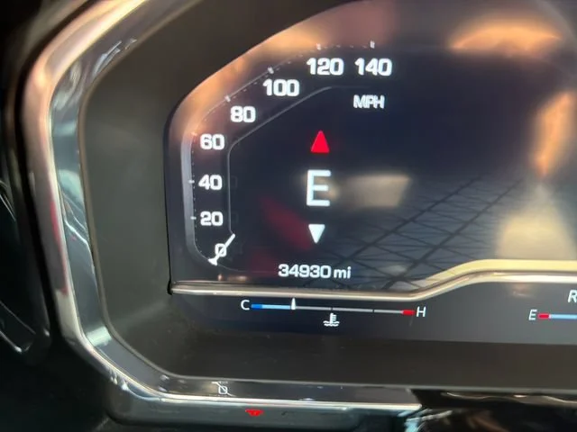 Used 2023 Summit White GMC SLE image 20