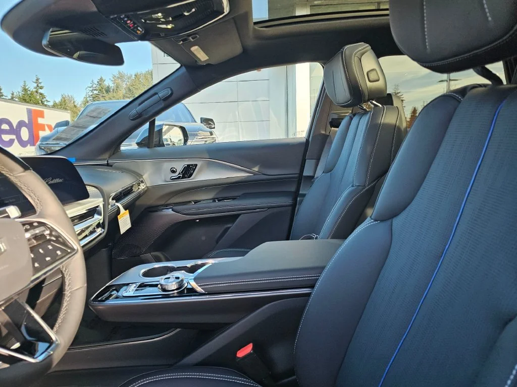 2027 Cadillac LYRIQ Sport - Photo 23