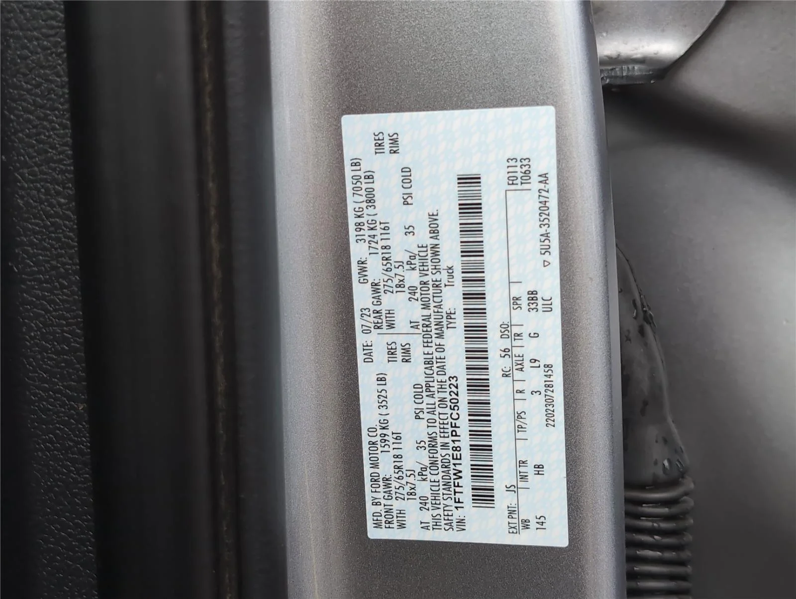 Used 2023 Iconic Silver Ford LARIAT image 10