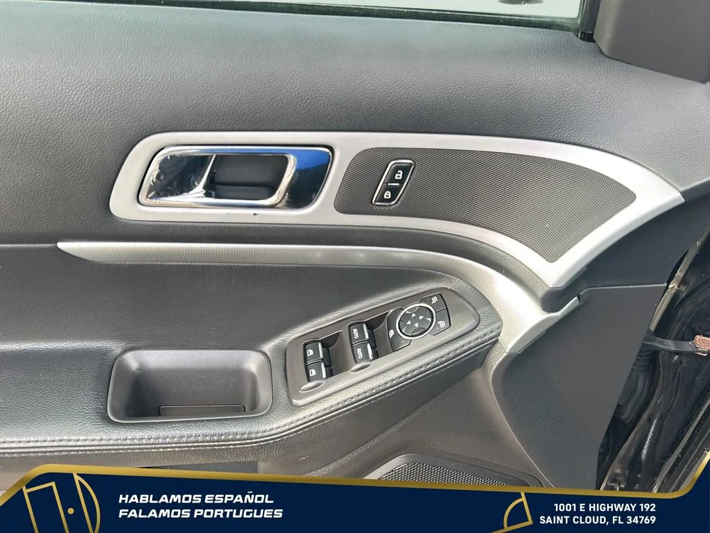 Used 2014 Black Ford XLT image 11