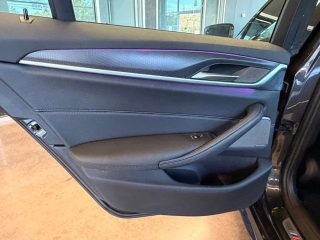 Used 2023 Dark Graphite Metallic BMW 530i xDrive image 10