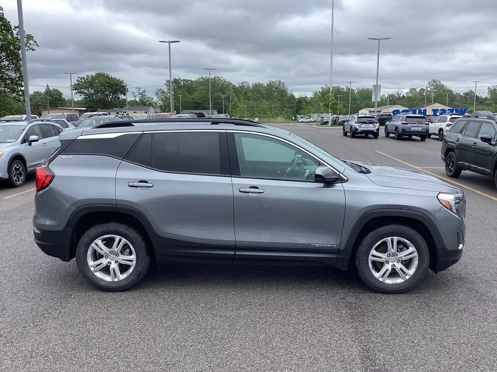 Used 2020 Satin Steel Metallic GMC SLE image 10
