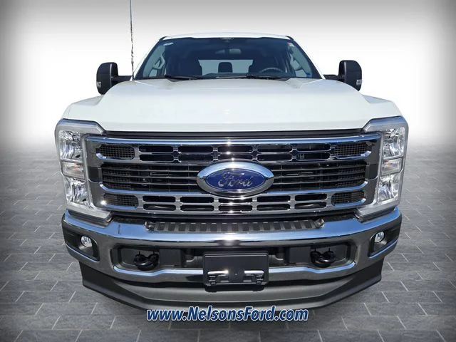 New 2026 White Ford XLT image 2
