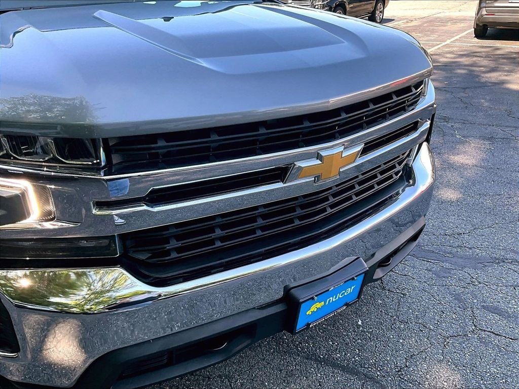 Used 2022 Gray Chevrolet LT image 30