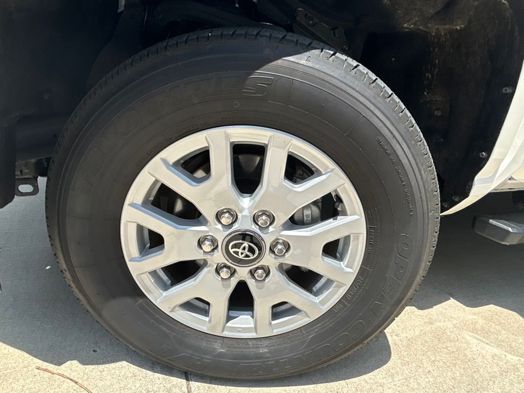 Used 2025 White Toyota SR5 image 16