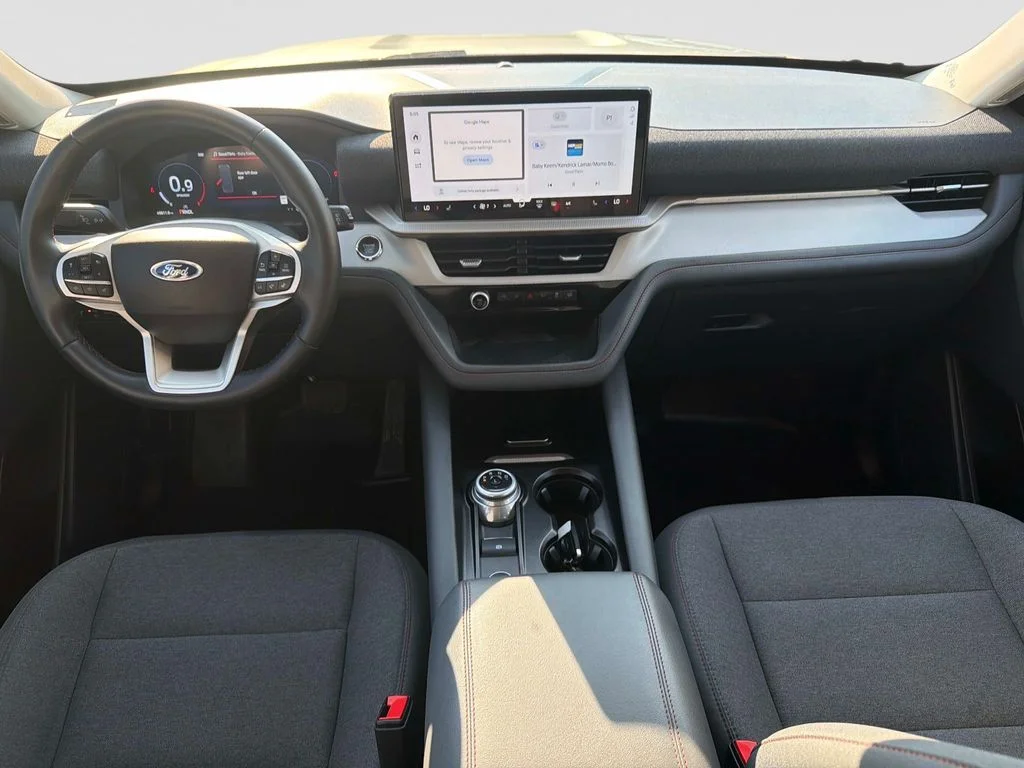 Used 2025 Silver Ford Active image 16
