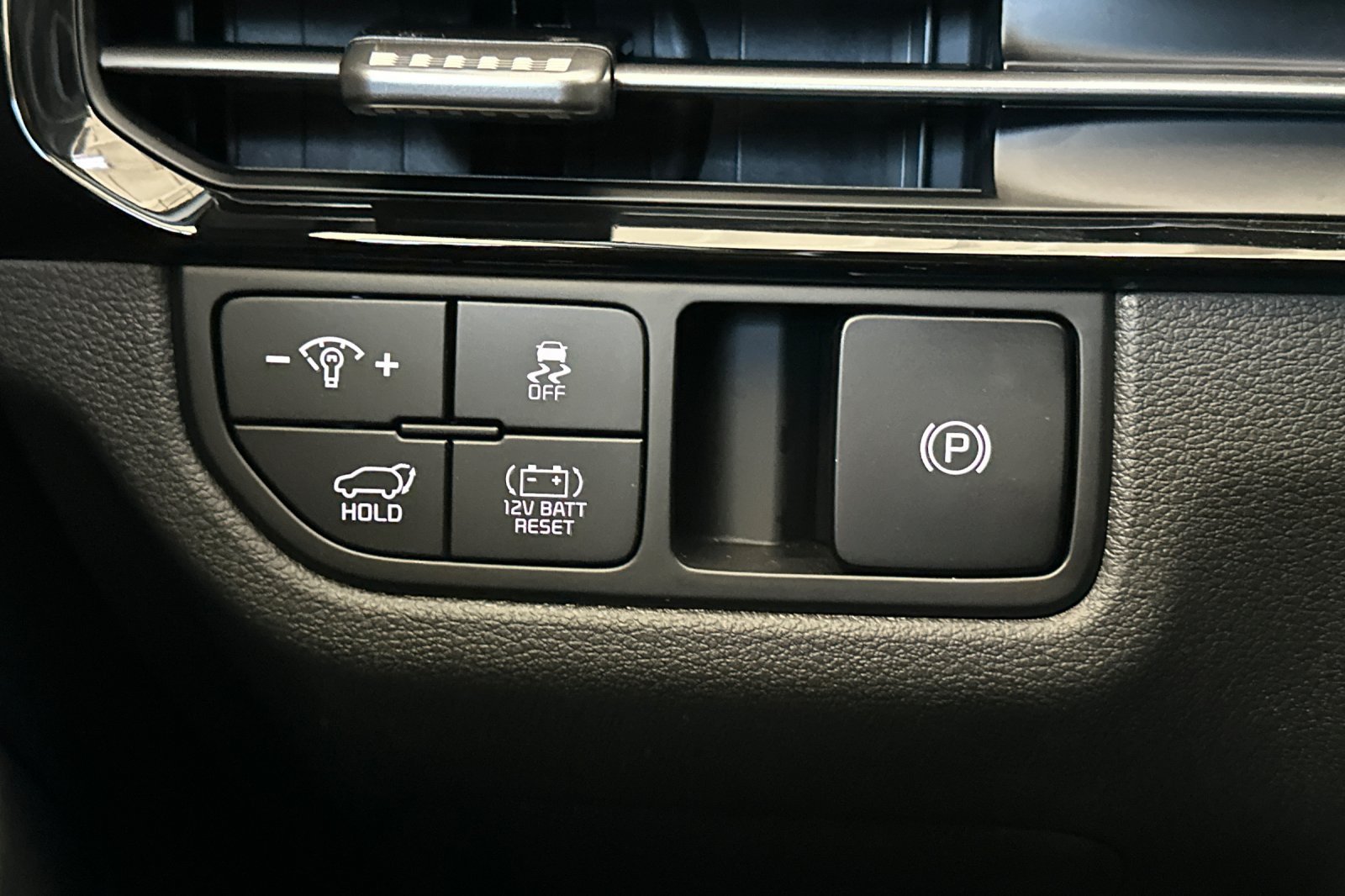 Used 2026 Black Kia EX image 30