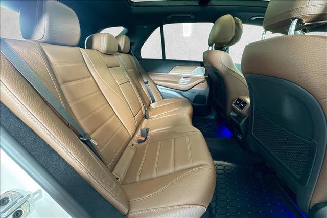 New 2026 MANUFAKTUR Moonlight White Metallic Mercedes-Benz GLE 450 image 55