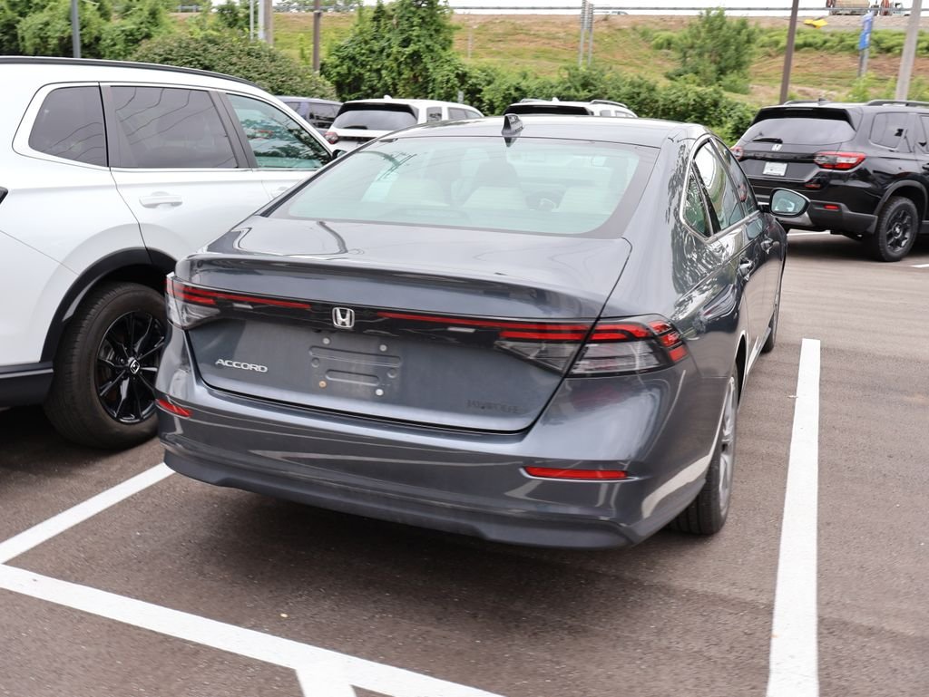 Used 2023  Honda EX image 5