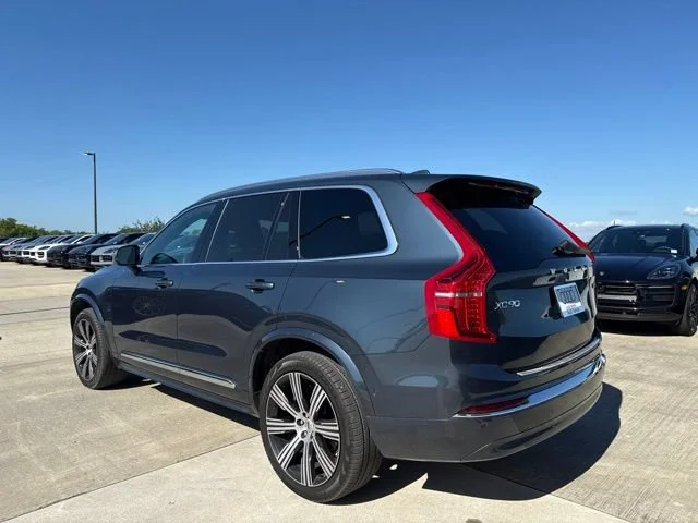 Used 2023 Denim Blue Metallic Volvo Ultimate image 5