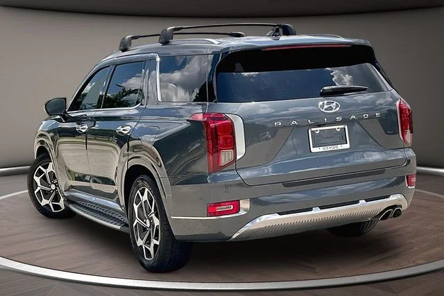 Used 2022 Gray Hyundai Calligraphy image 11