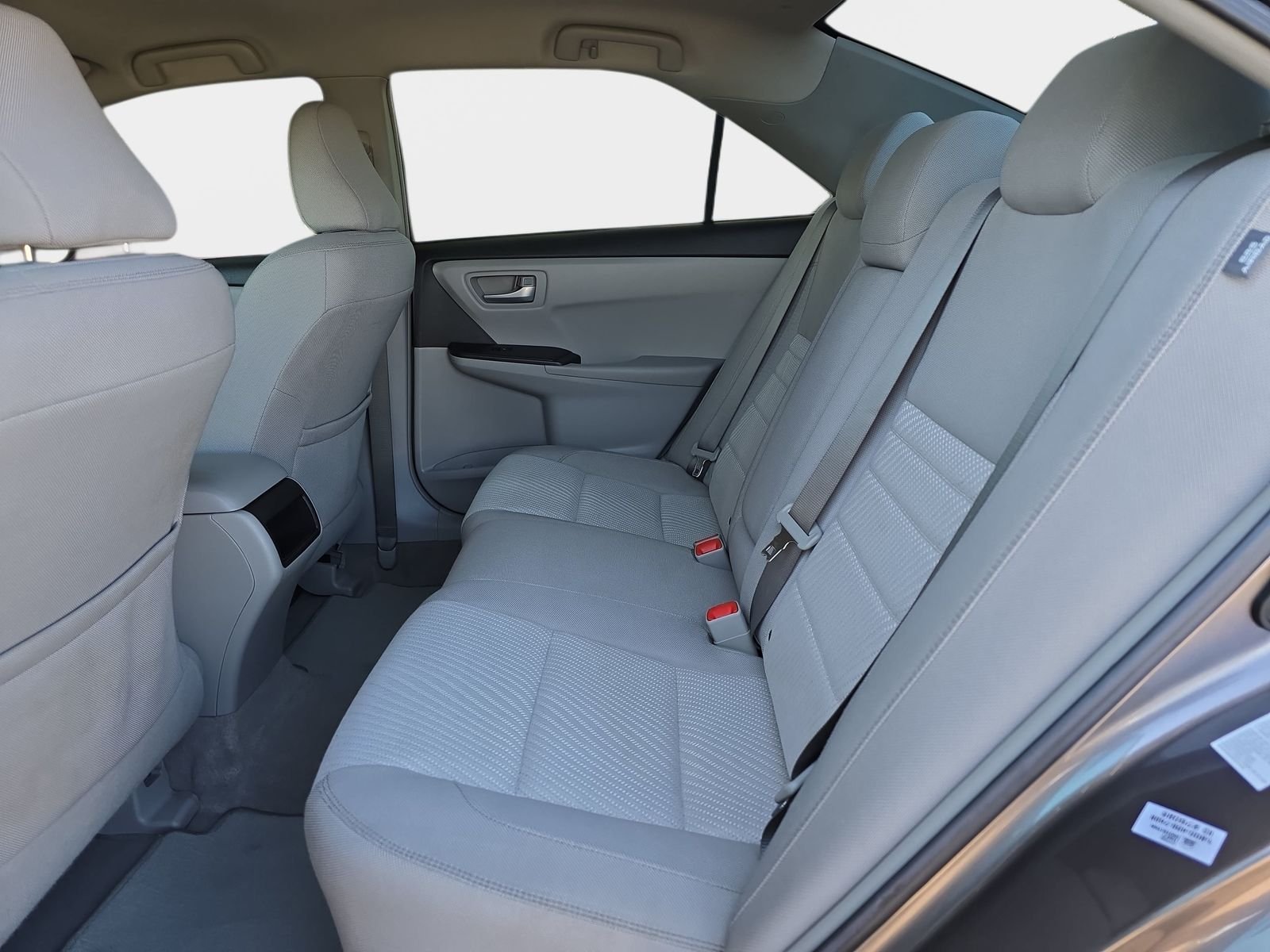 Used 2017 Gray Toyota LE image 16