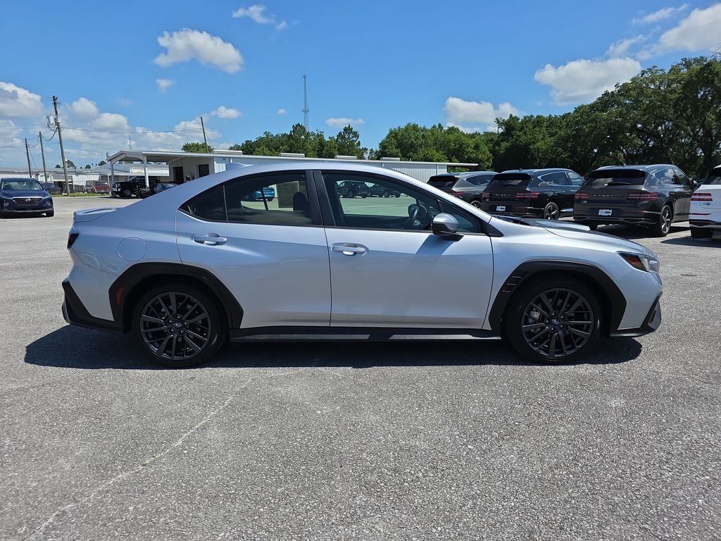 Used 2024 Ice Silver Metallic Subaru Premium image 9