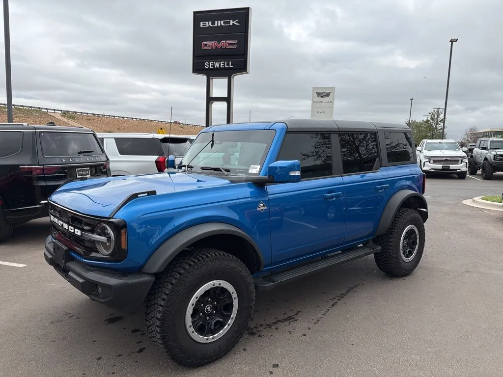 2023 Ford Bronco Outer Banks 4x4's photo