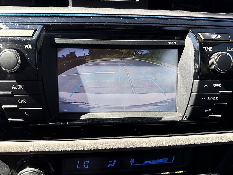 Used 2016 Super White Toyota LE image 17