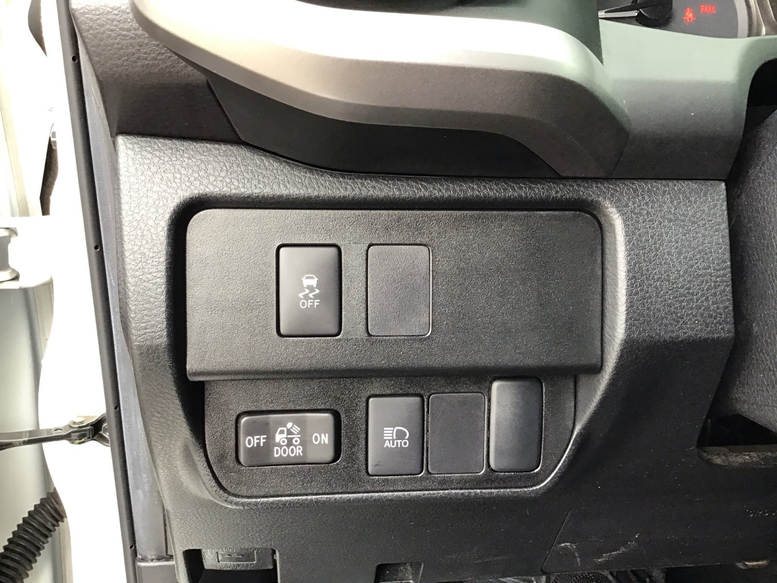 Used 2023 Ice Cap Toyota SR5 image 21