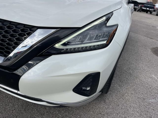 Used 2023  Nissan Platinum image 9