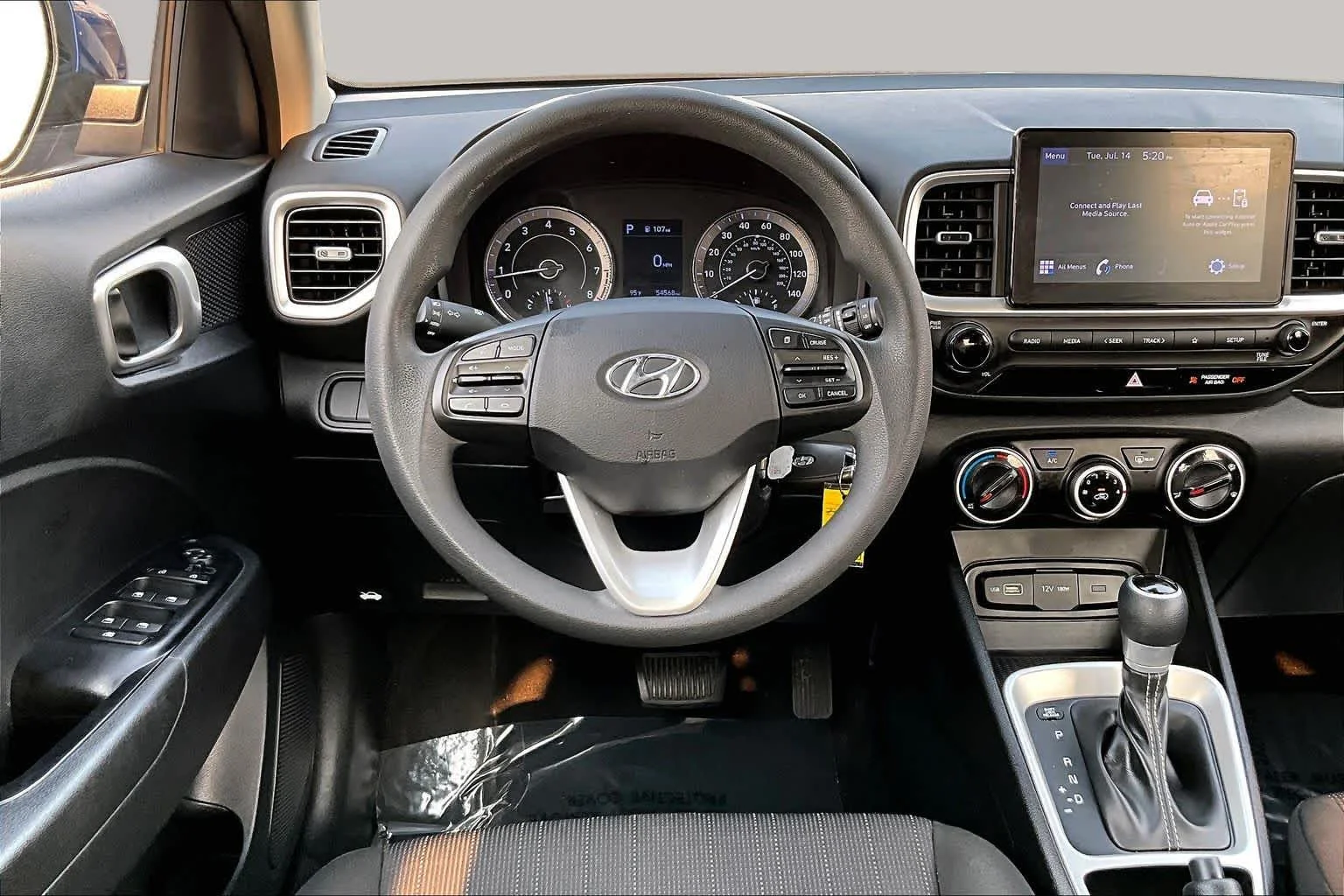 Used 2022 Intense Blue Hyundai SE image 6