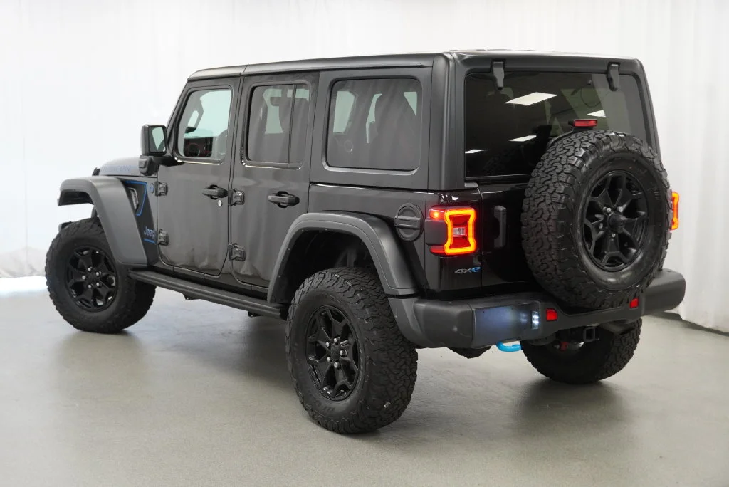 Used 2023 Black Jeep Rubicon 20th Anniversary Edition 4xe image 18
