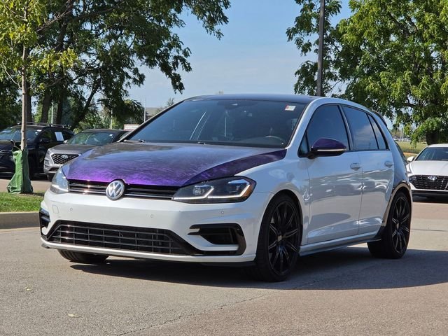 Used 2018 White Volkswagen DCC & Navigation 4Motion image 3