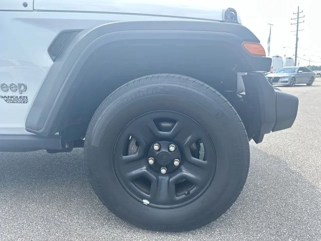 Used 2020 White Jeep Unlimited Sport image 12
