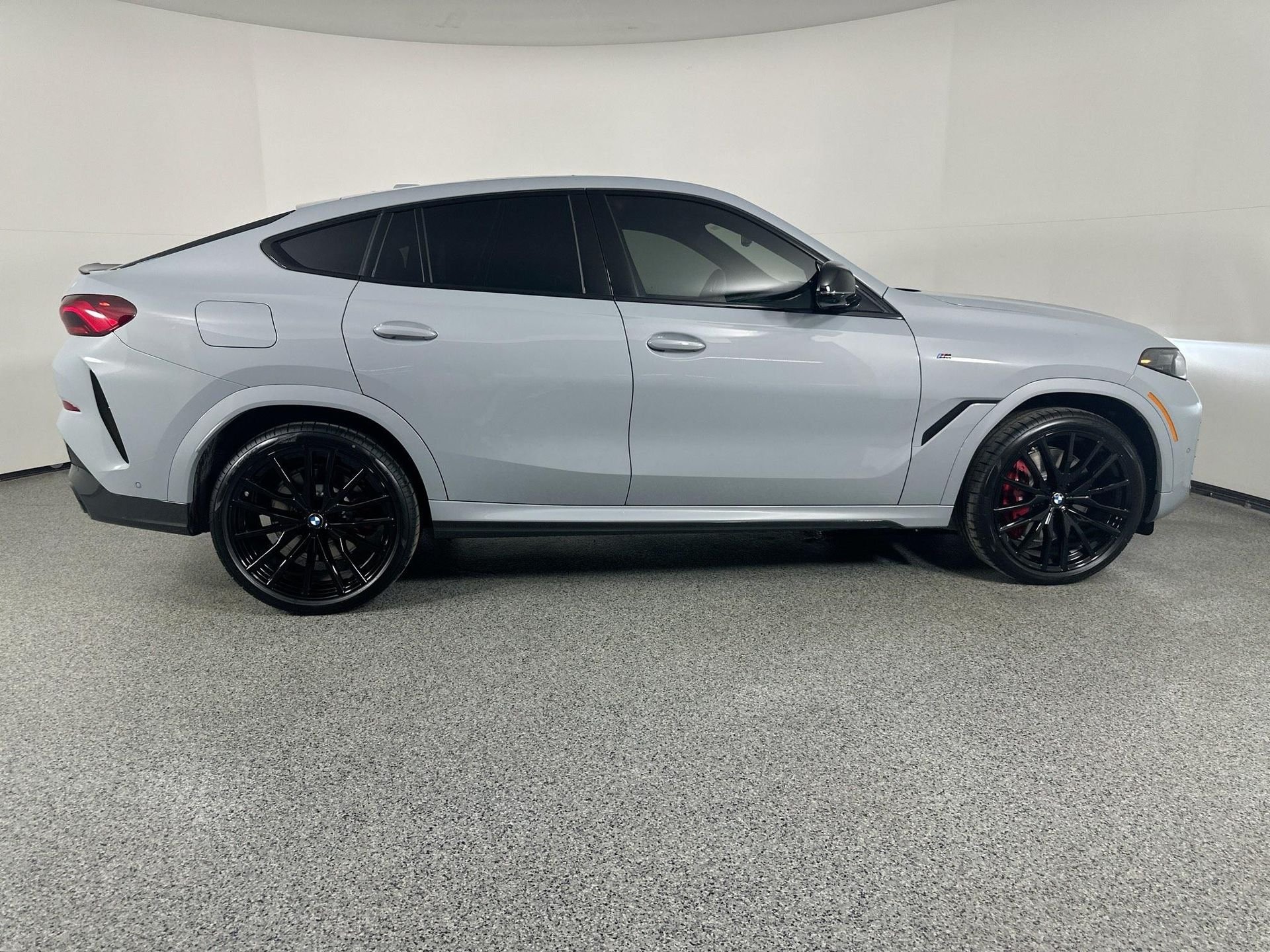 2026 Bmw X6 M photo 4