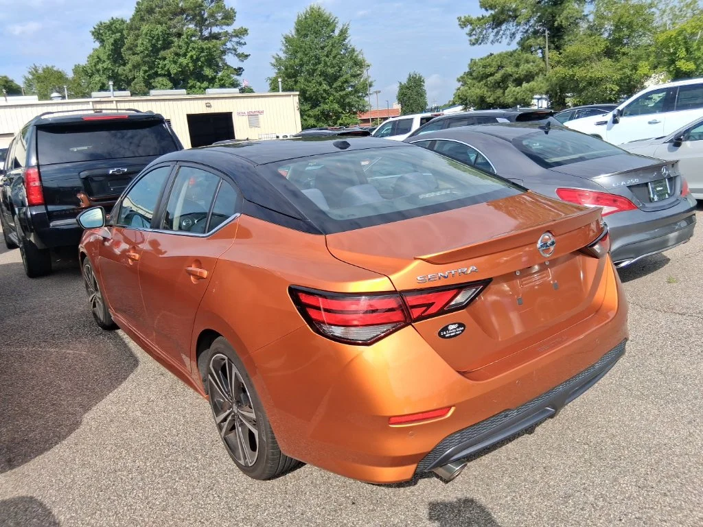 Used 2021 Orange Nissan SR image 4