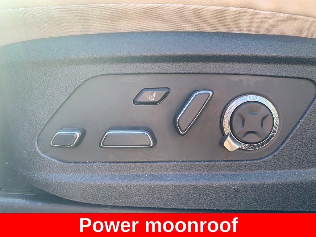 Used 2024 Red Hyundai Calligraphy image 12