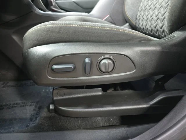 2024 Chevrolet Equinox LT - Photo 30