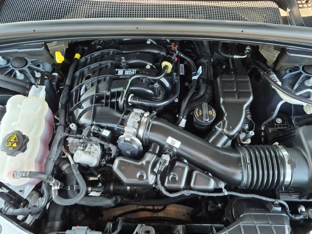 Used 2025 Black Jeep Altitude X image 10