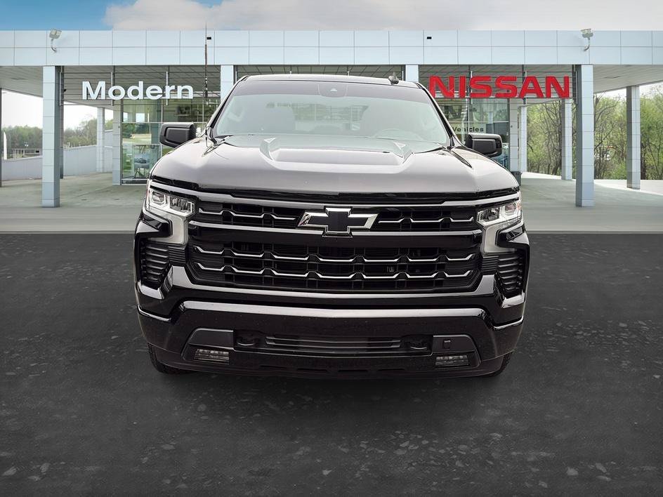 Used 2022 Black Chevrolet RST image 25