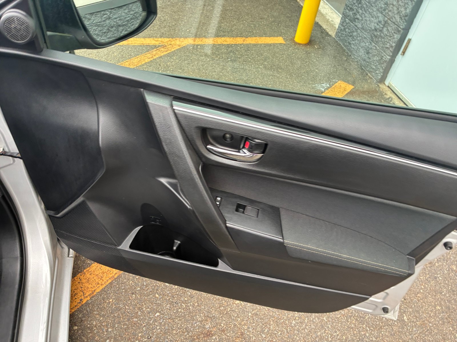 Used 2018 Classic Silver Metallic Toyota LE image 31