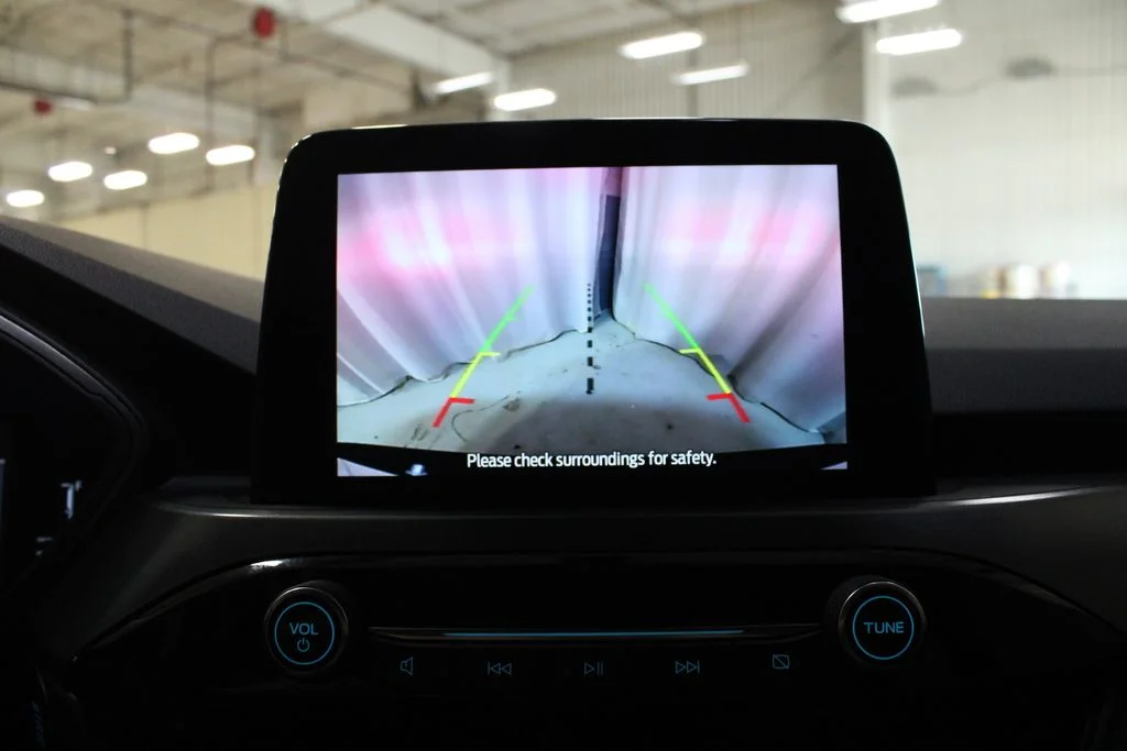 Used 2023 White Ford Active image 4