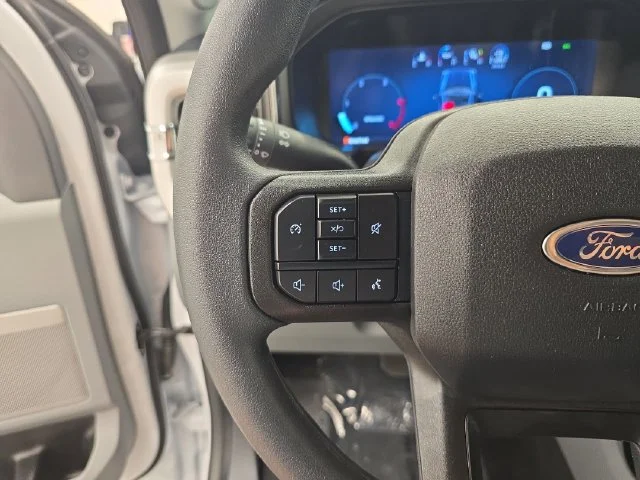 New 2026 Oxford White Ford F-250® XLT image 40