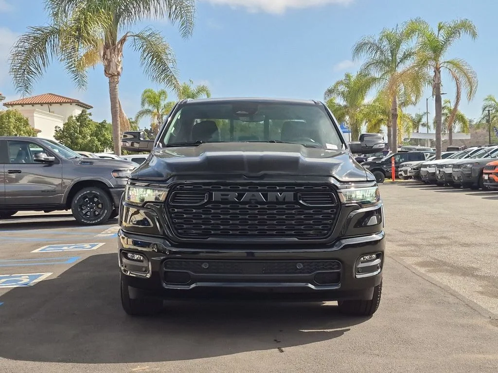 New 2026 Diamond Black Crystal Pearl-Coat Exterior Paint RAM Big Horn/Lone Star image 2