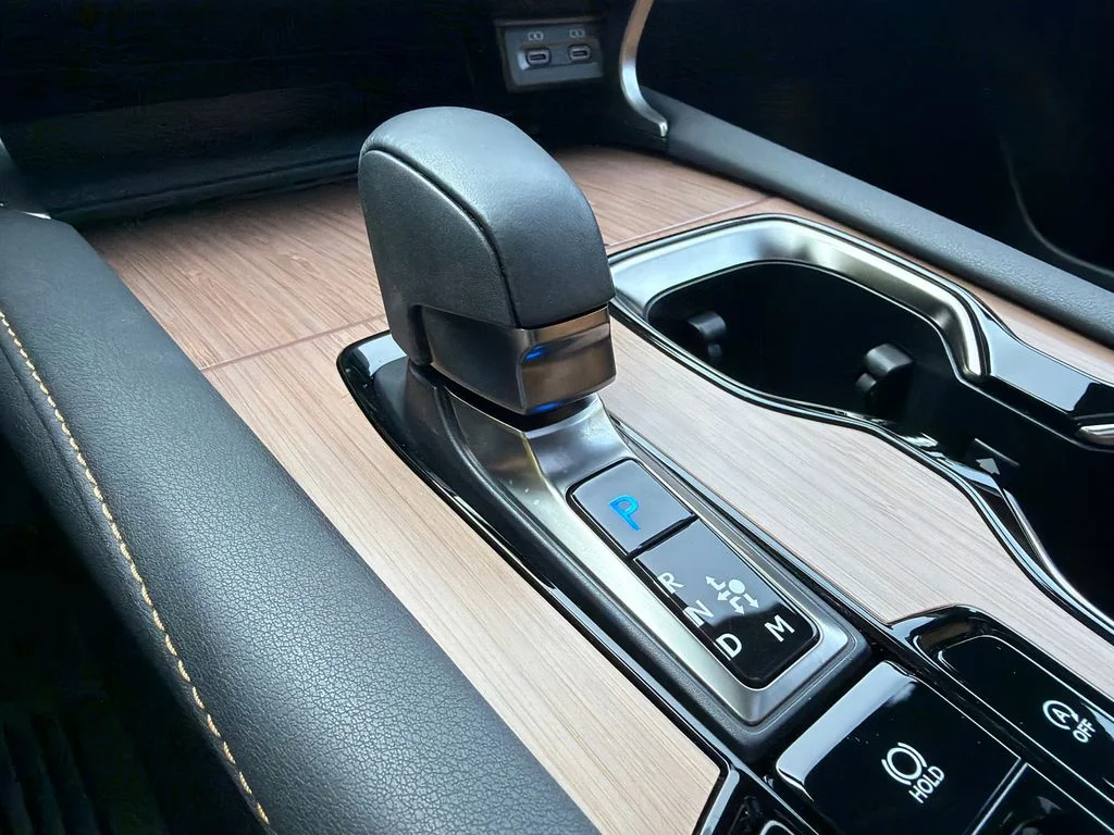 Used 2023 White Lexus 350 Premium image 32