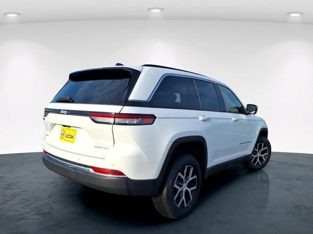 Used 2024 White Jeep Limited image 8