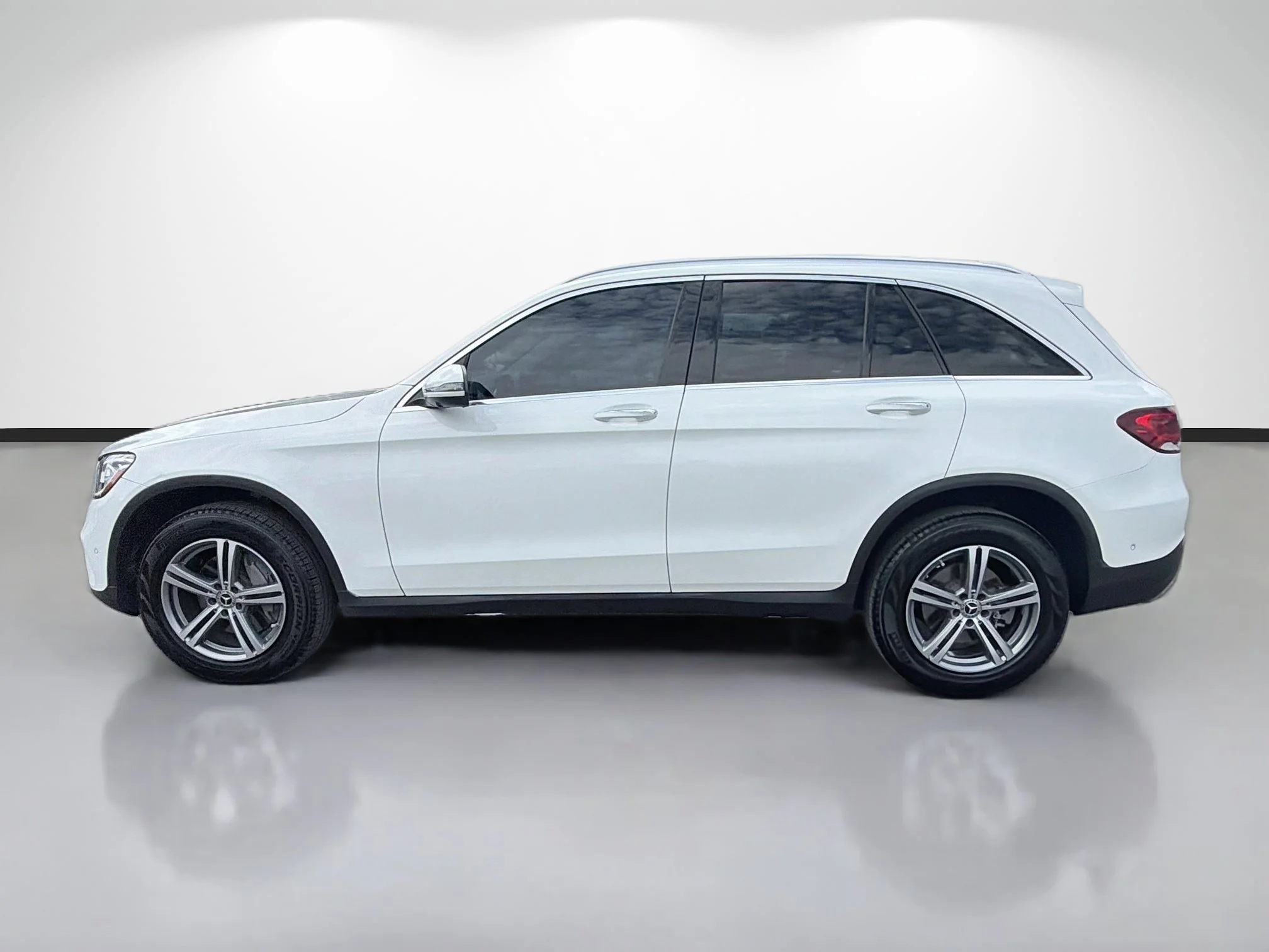 Used 2022 Polar White Mercedes-Benz GLC 300 image 6