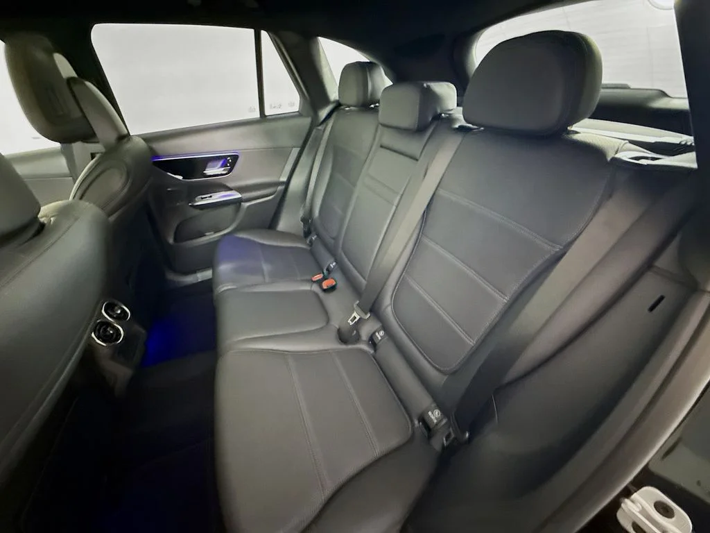 New 2026 Obsidian Black Metallic Mercedes-Benz GLC 300 image 25