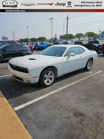 2023 Dodge Challenger SXT