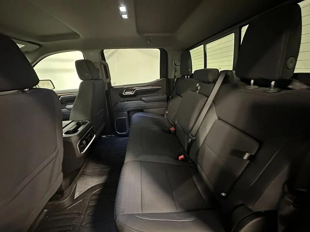 Used 2026 Summit White GMC Elevation image 19