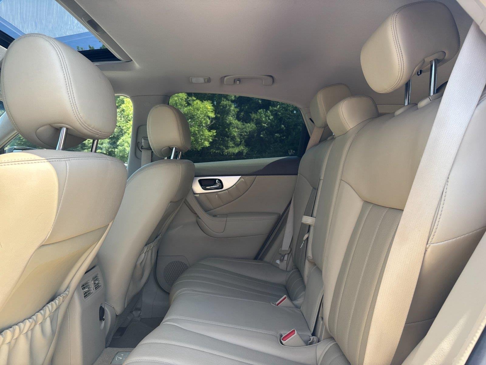 Used 2013 Moonlight White INFINITI Base image 33