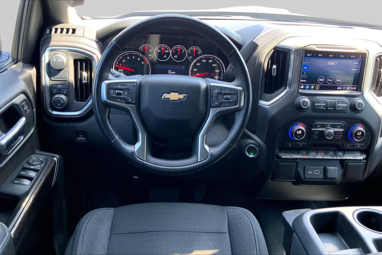 Used 2020 HAVANA BROWN METALLIC Chevrolet LT image 6