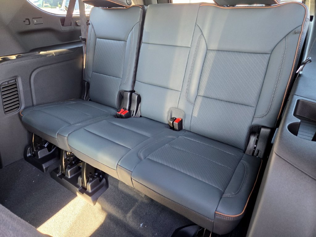 2026 GMC Yukon XL AT4 - Photo 11